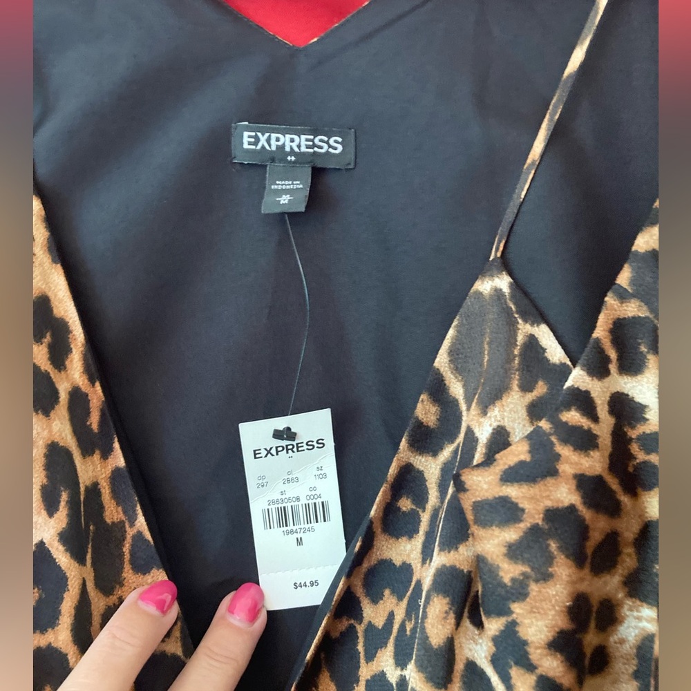 Express Leopard Top - Picture 3 of 3